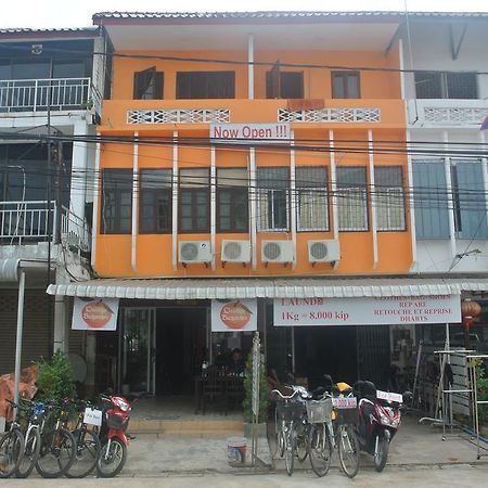 Orange Backpacker Hostel Wientian Zewnętrze zdjęcie