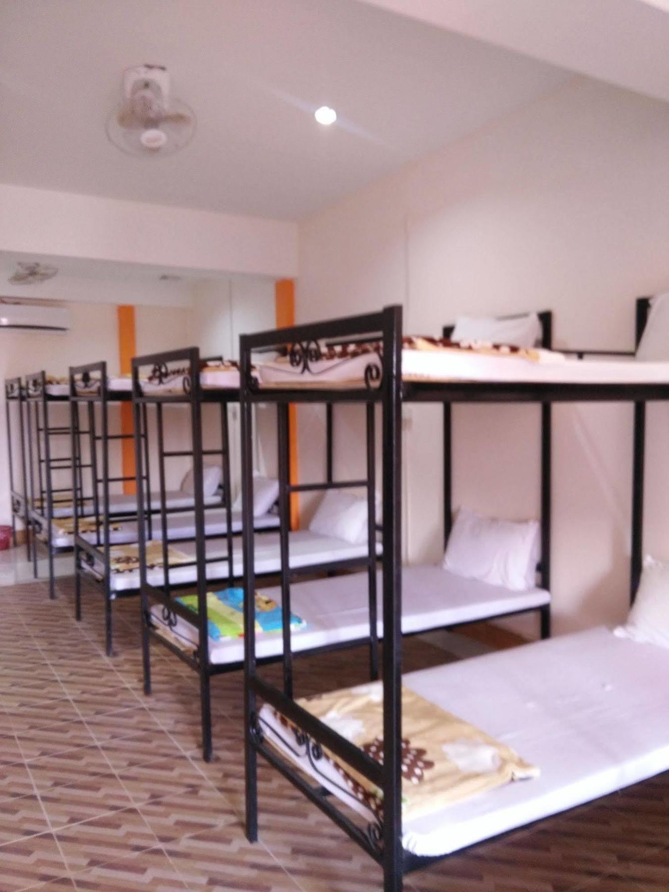 Orange Backpacker Hostel Wientian Zewnętrze zdjęcie