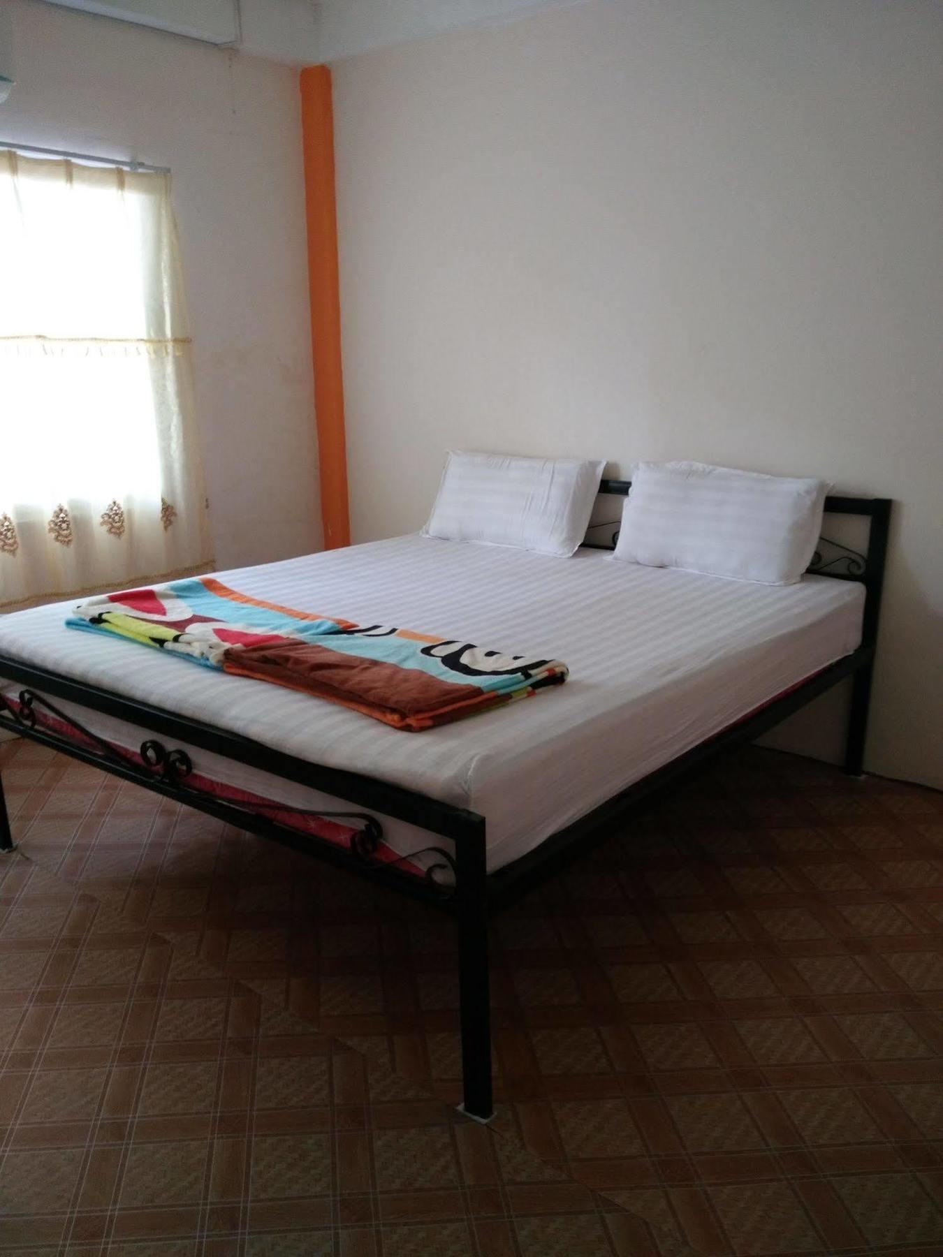 Orange Backpacker Hostel Wientian Zewnętrze zdjęcie