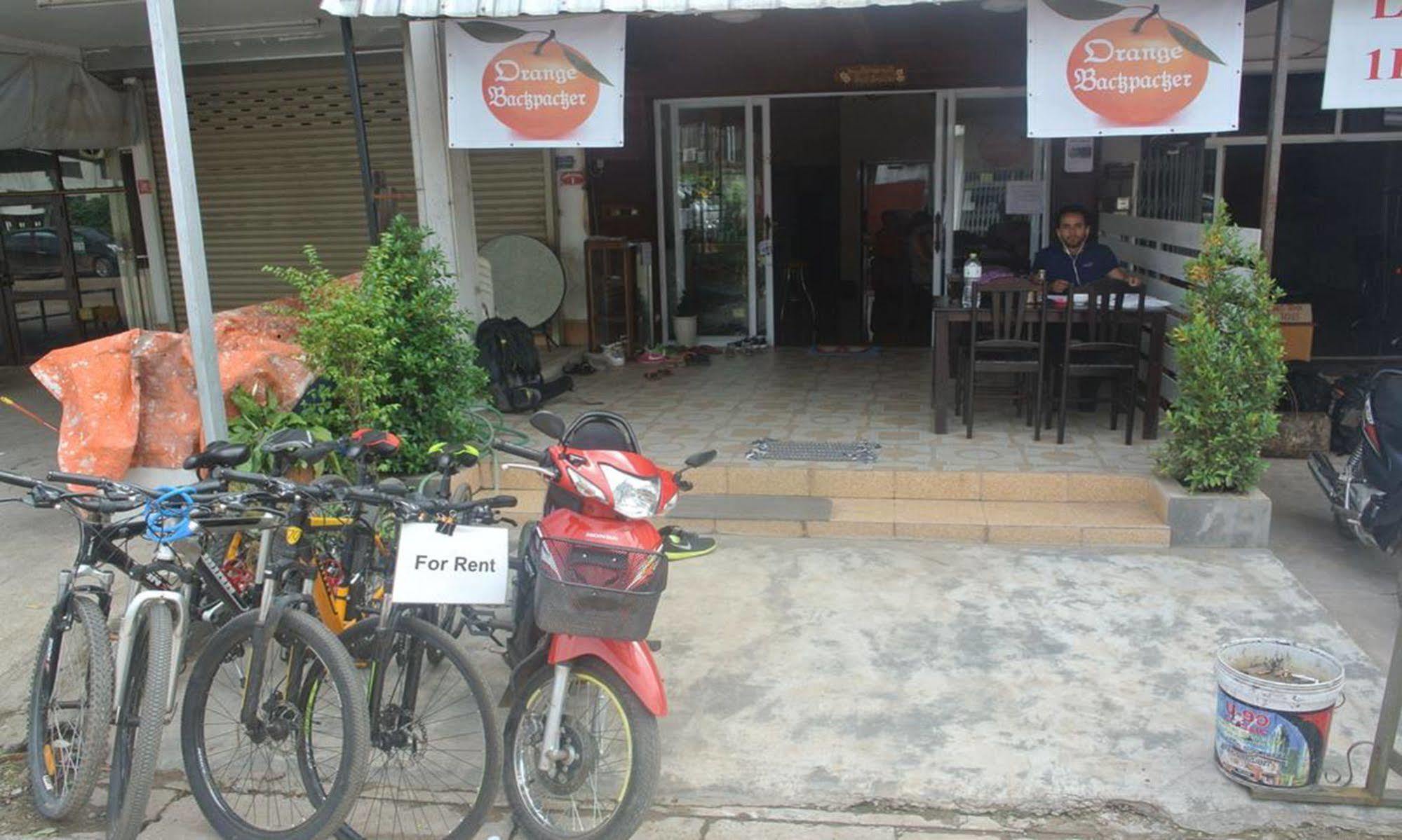 Orange Backpacker Hostel Wientian Zewnętrze zdjęcie